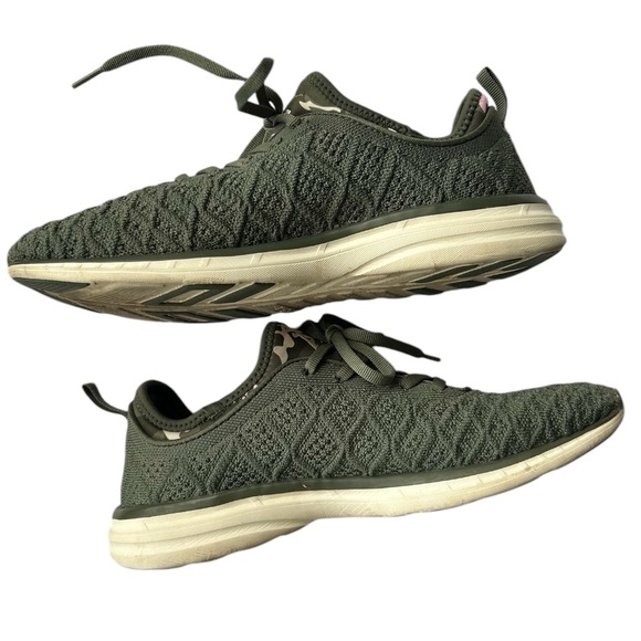 APL Techloom Phantom sneakers green white athletic running comfort Size 9.5 - Picture 3 of 11